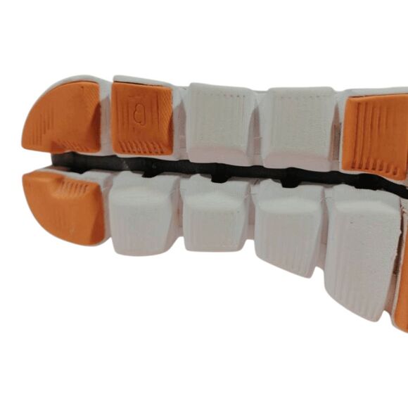 ON RUNNING Cloud Running Shoes Size 6 - Picture 14 of 16